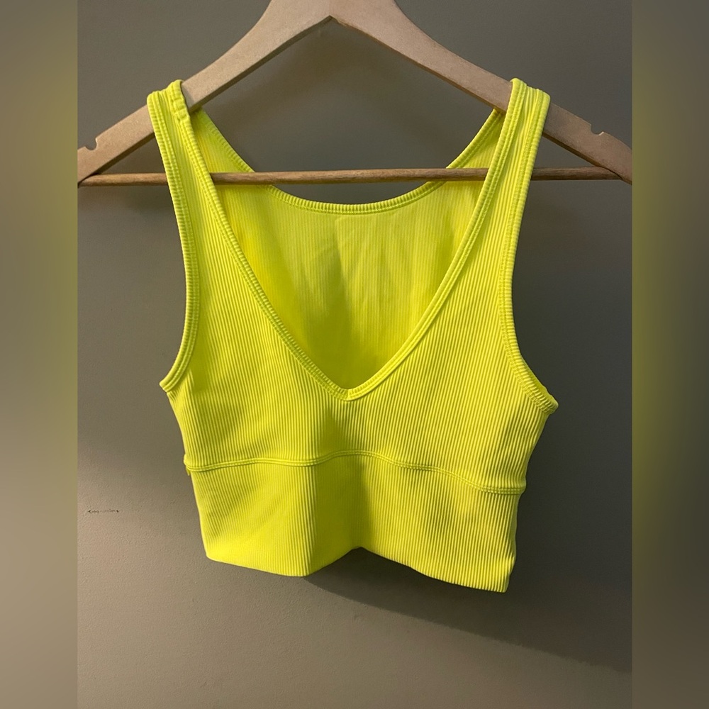 Lululemon ribbed power pivot Tank